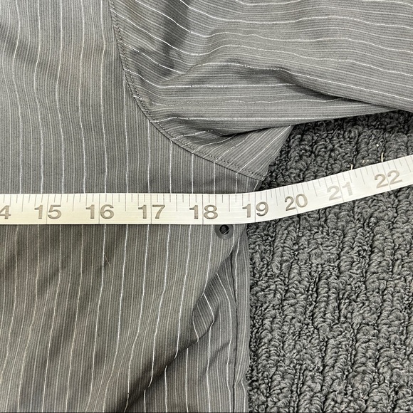 Lululemon grey striped jacket - Picture 11 of 11